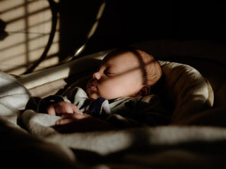 5 Reasons Why Baby Is Fussy at Night - Parasol Co

