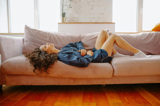 "Is This Normal?" A Doctor's Guide to Lower-Belly Pain in Women - Parasol Co
